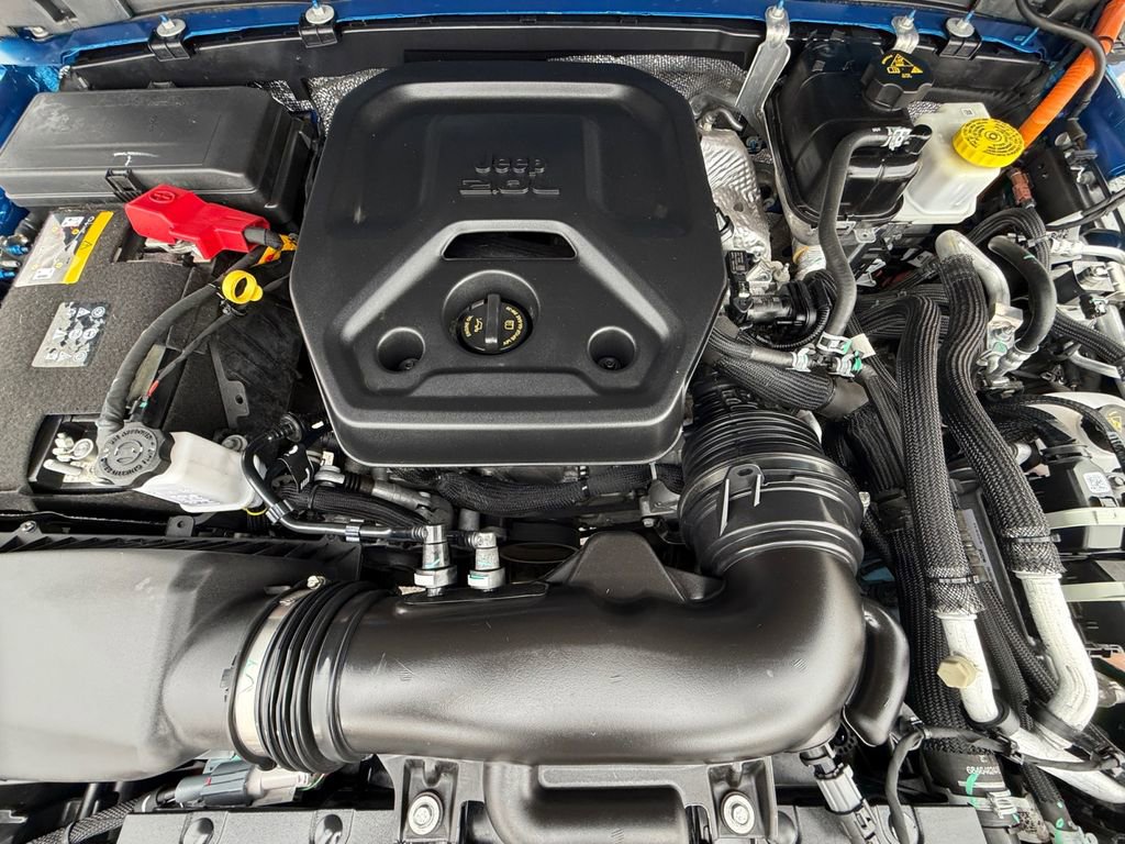 Used 2024 Jeep Wrangler Unlimited Sahara image 9