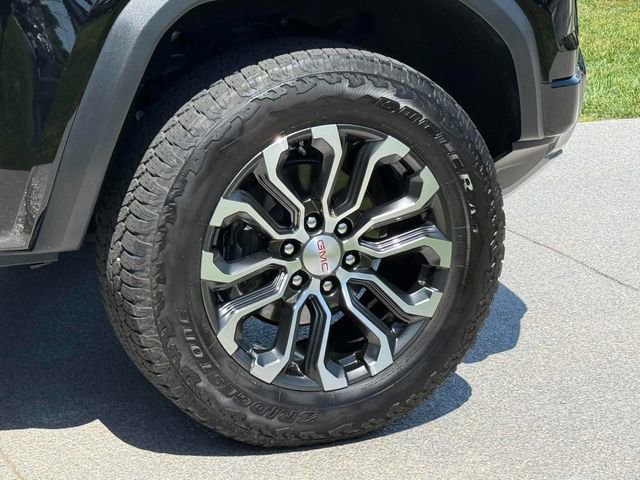 Used 2024 GMC Canyon Denali AWD/4WD image 18