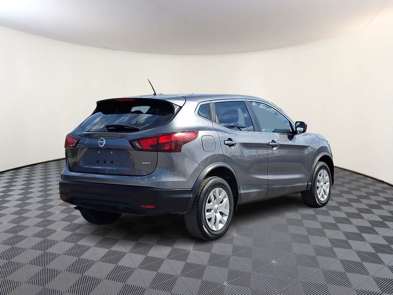 Used 2019 Nissan Rogue Sport S AWD/4WD image 5