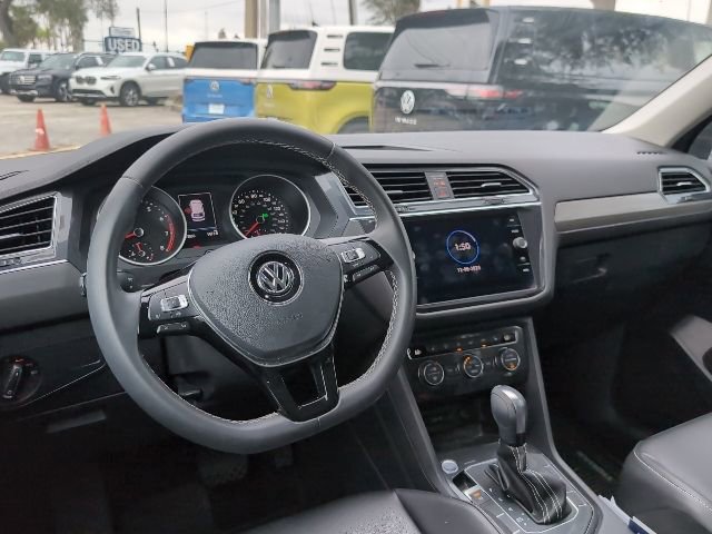Used 2021 Volkswagen Tiguan SE image 8