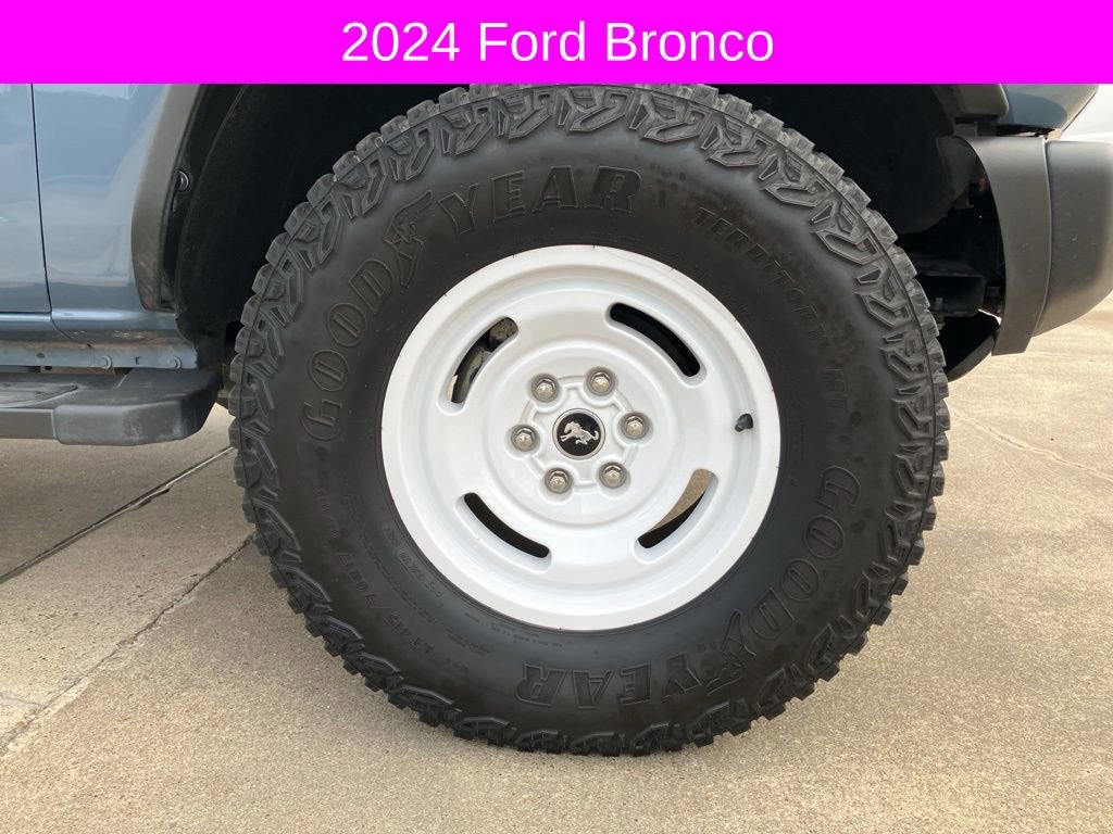 Used 2024 Ford Bronco Heritage Edition image 10