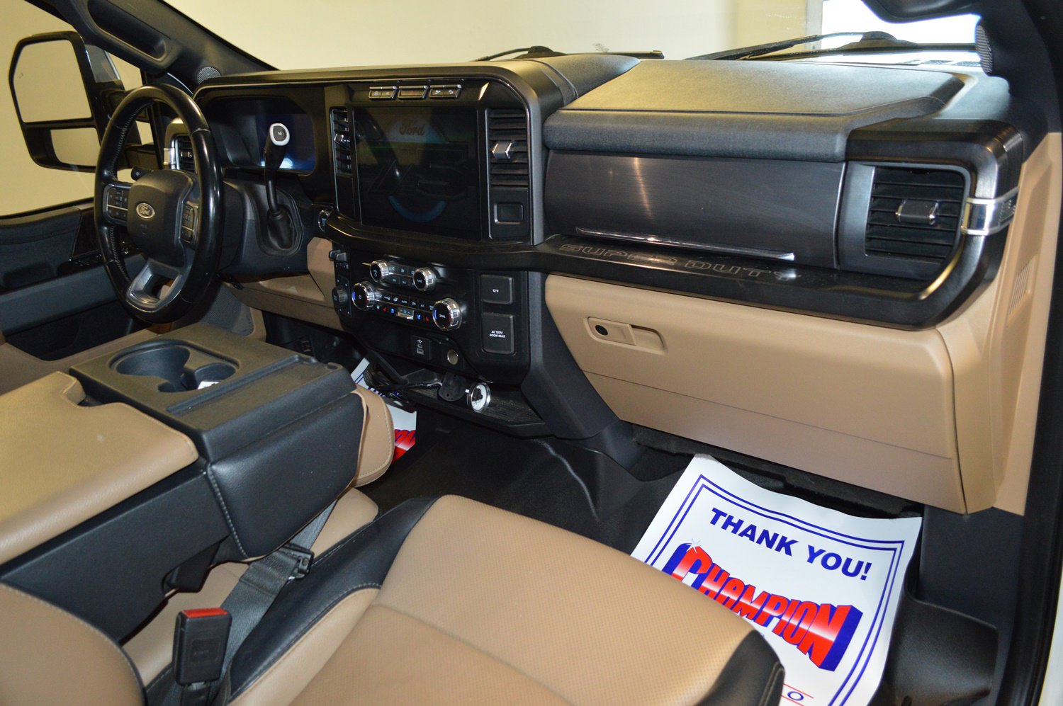 Used 2023 Ford F250 Lariat w/ Chrome Package image 10