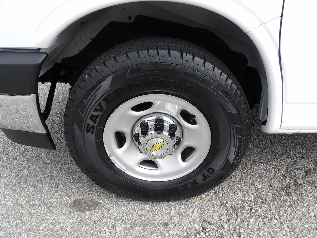 Used 2025 Chevrolet Express 3500 LT w/ LT Preferred Equipment Group RWD image 54