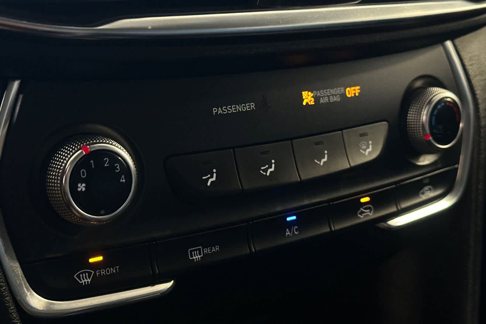 Used 2019 Hyundai Santa Fe SE FWD image 23