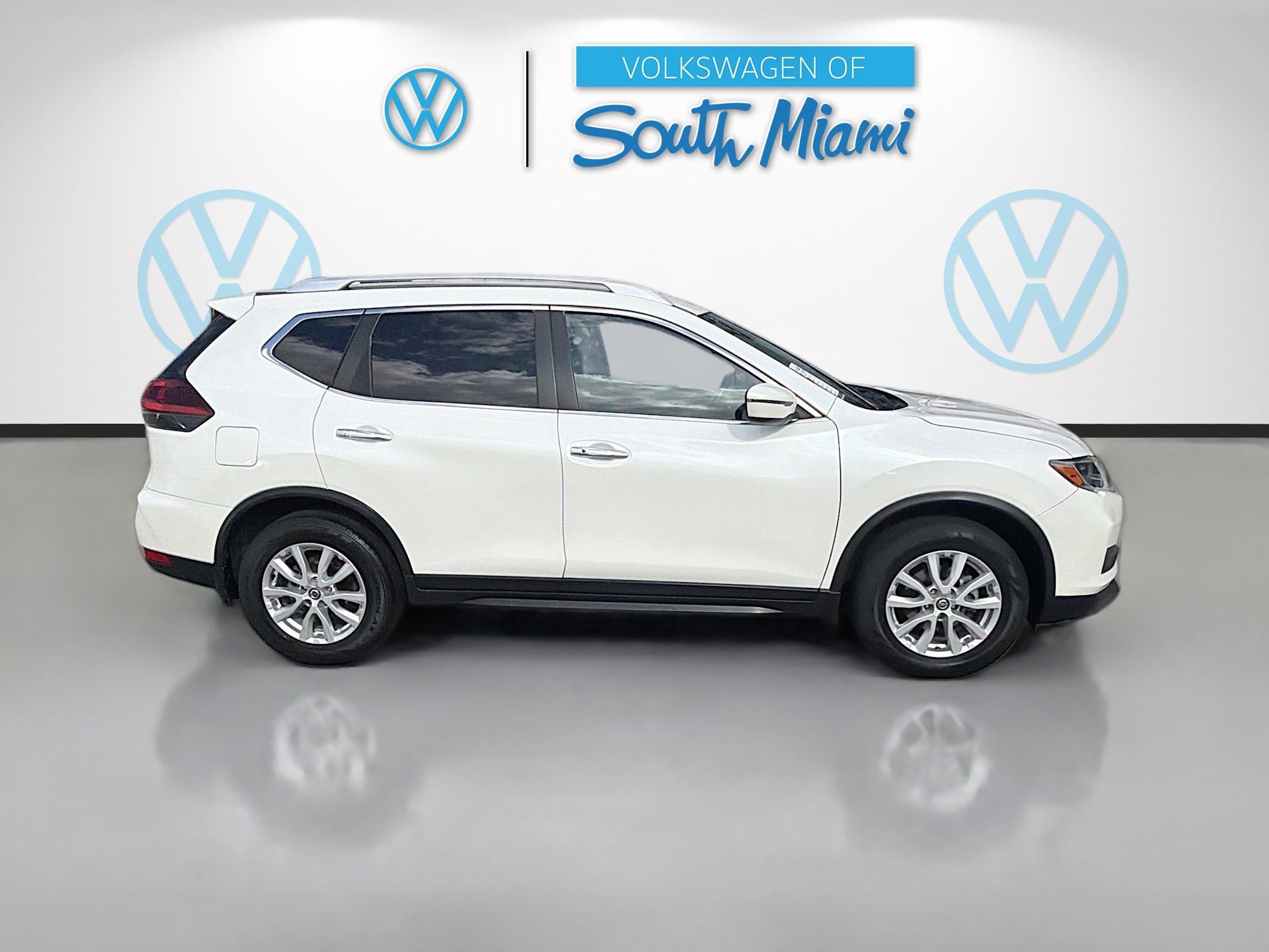 Used 2020 Nissan Rogue SV FWD image 8