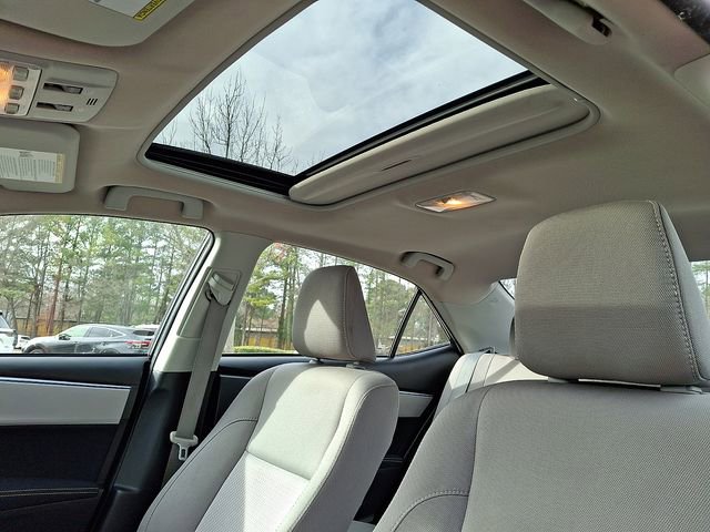 Used 2015 Toyota Corolla LE image 17