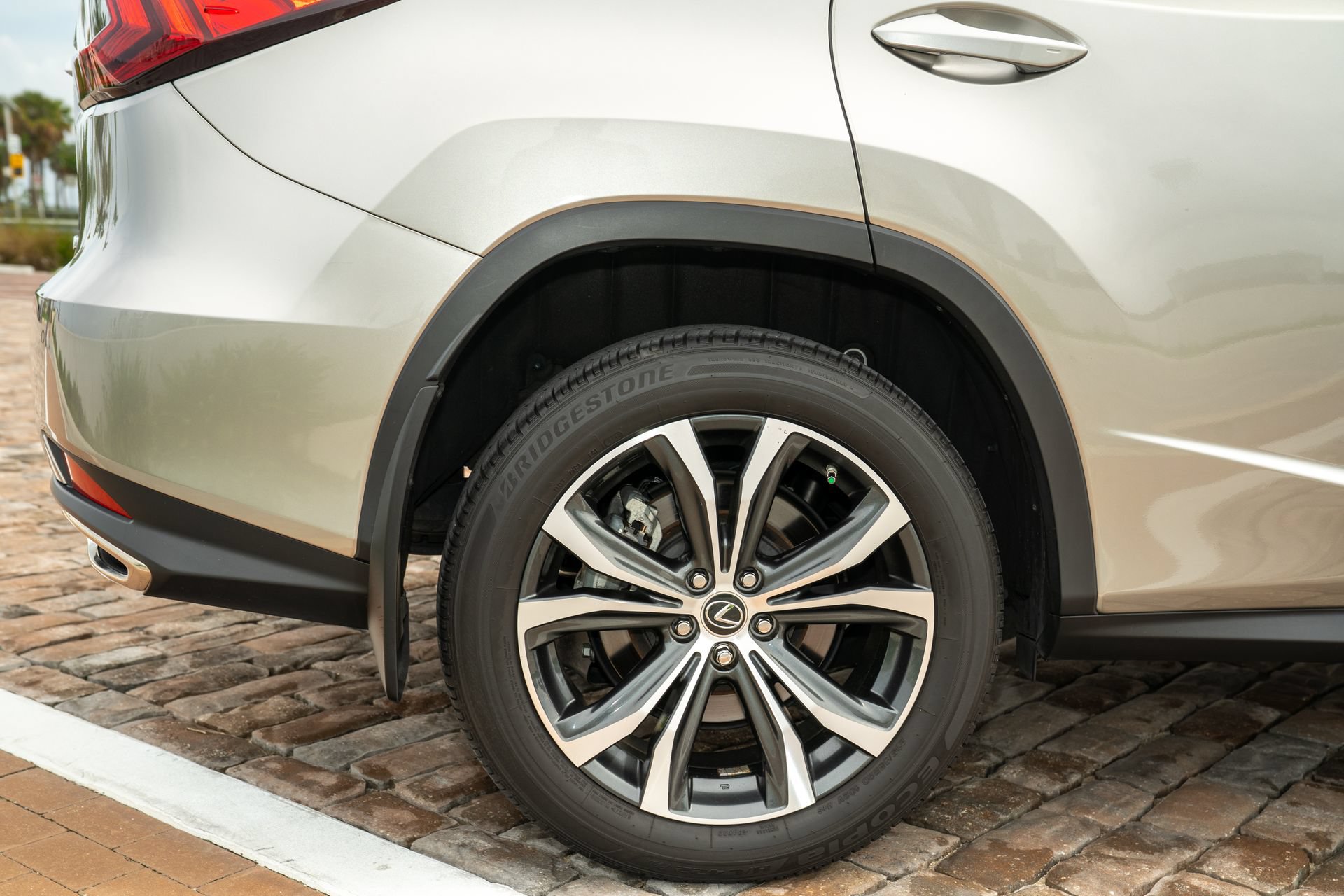 Used 2022 Lexus RX 350 FWD w/ Premium Package image 6