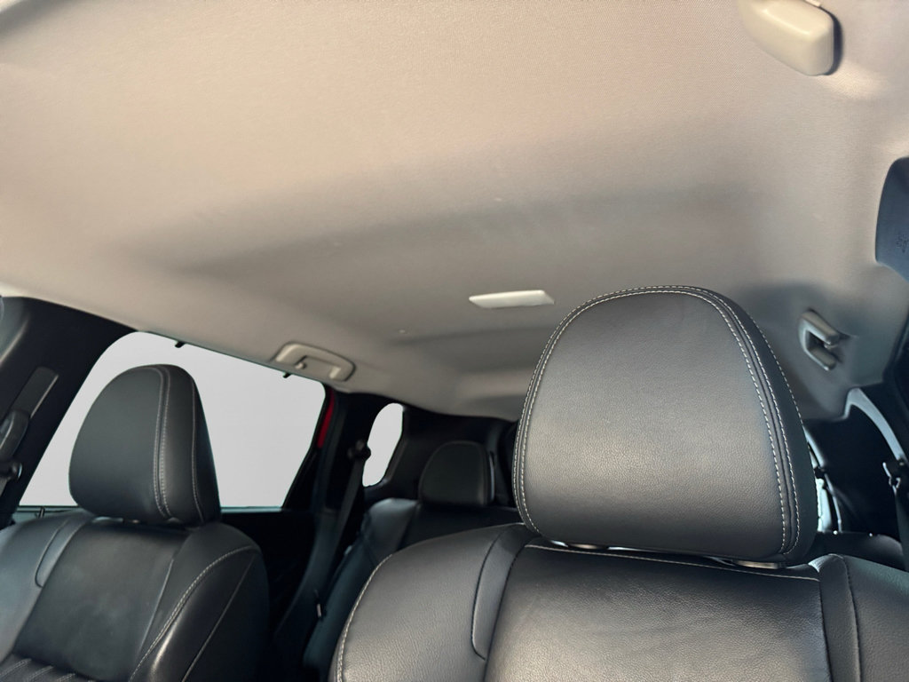 Used 2023 Mitsubishi Outlander SEL AWD/4WD image 25