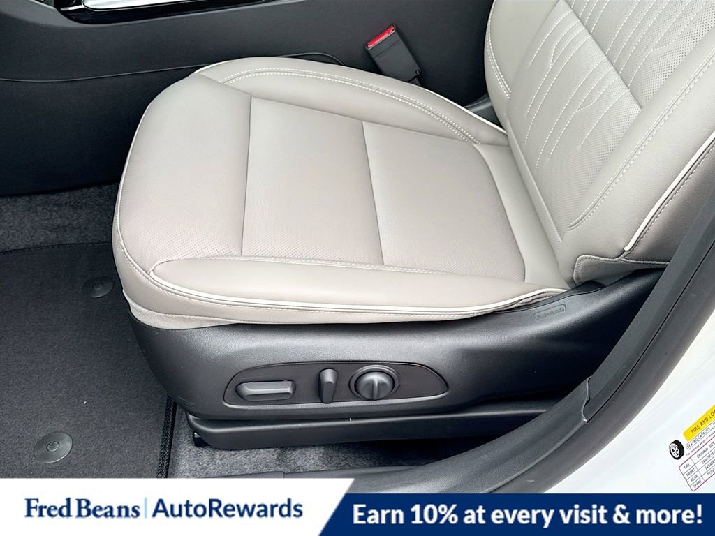 New 2026 Buick Envista Avenir image 18