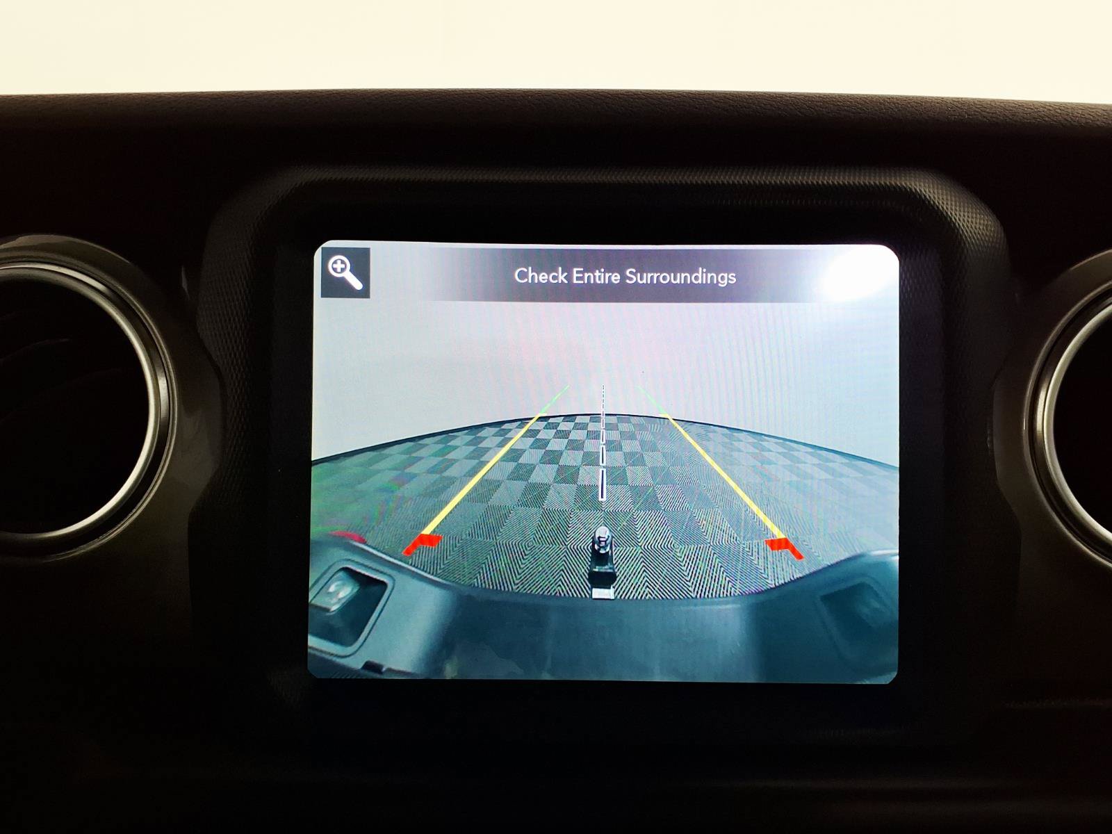 Used 2020 Jeep Gladiator Overland AWD/4WD image 19