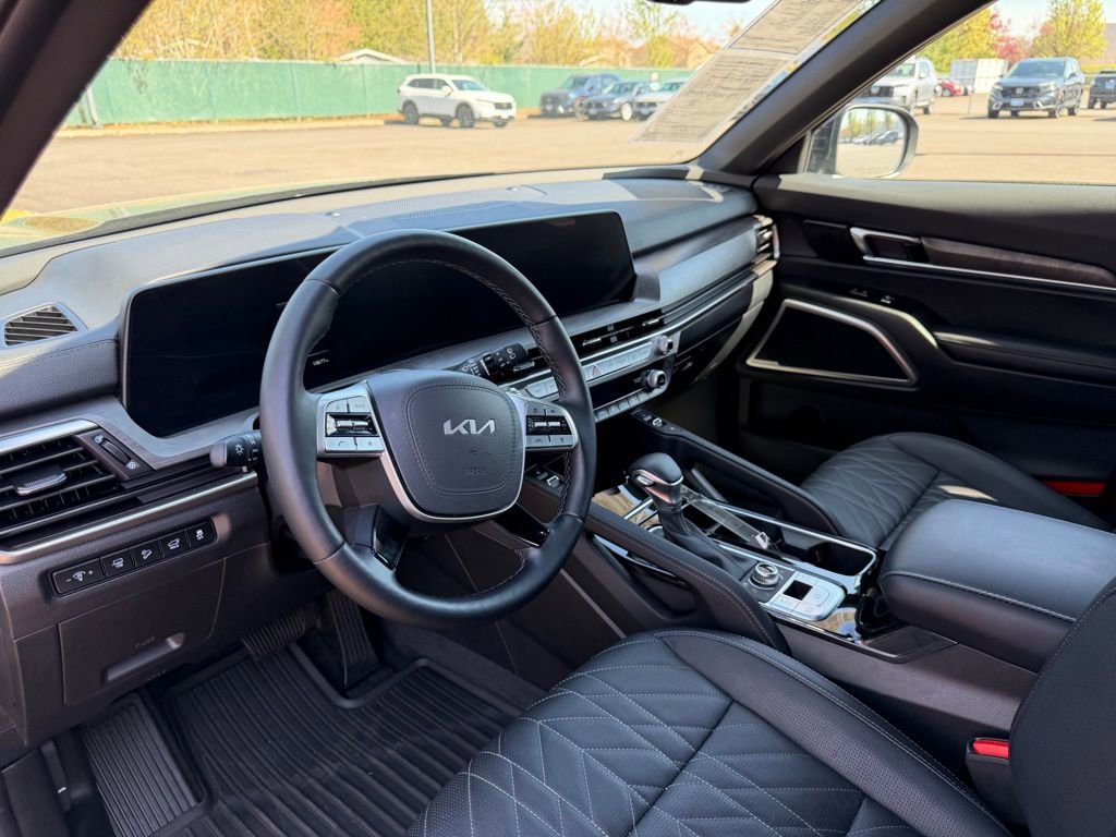 Used 2025 Kia Telluride EX X-Line AWD/4WD image 17