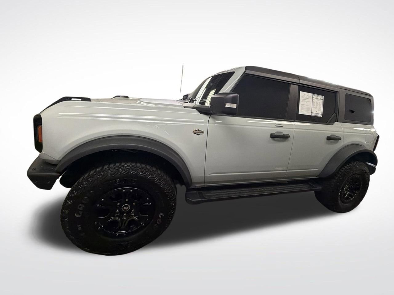 Used 2023 Ford Bronco Wildtrak AWD/4WD image 2