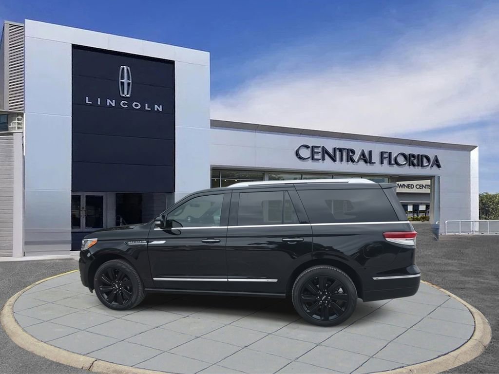 Used 2024 Lincoln Navigator Reserve image 8