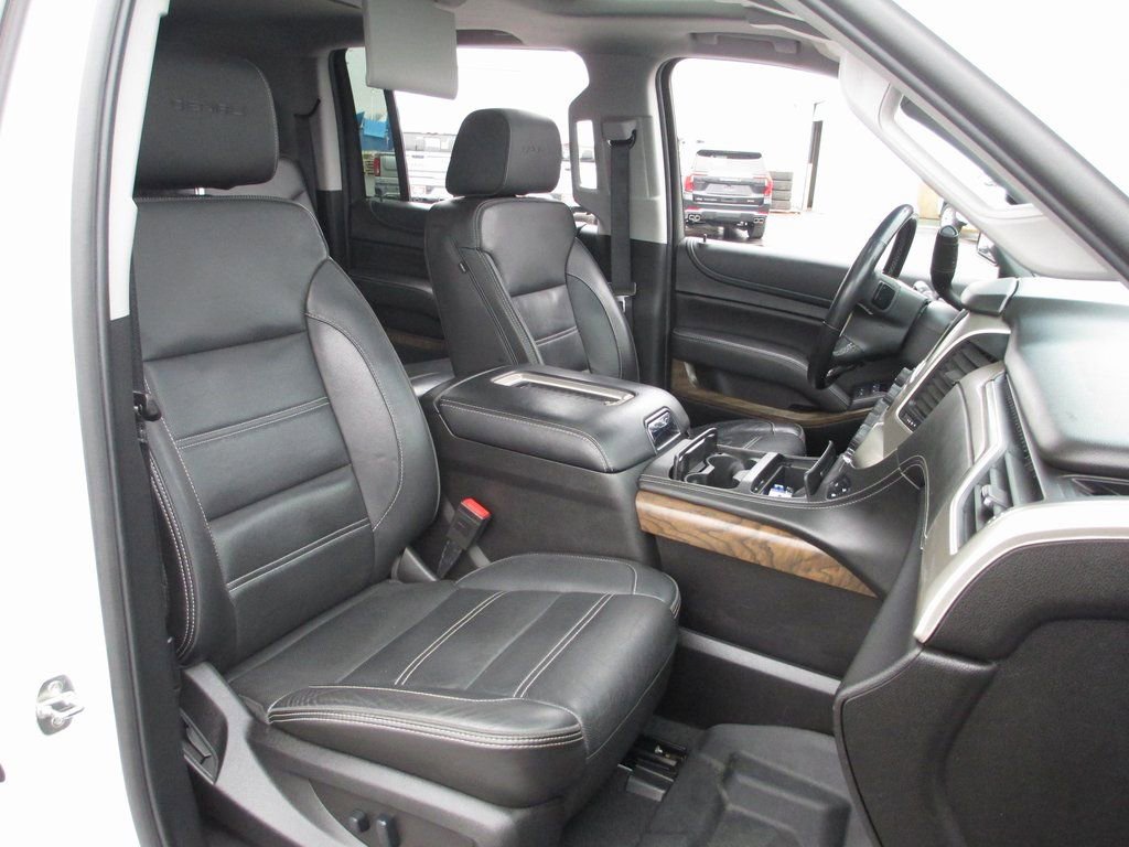 Used 2019 GMC Yukon XL Denali w/ Denali Ultimate Package image 26