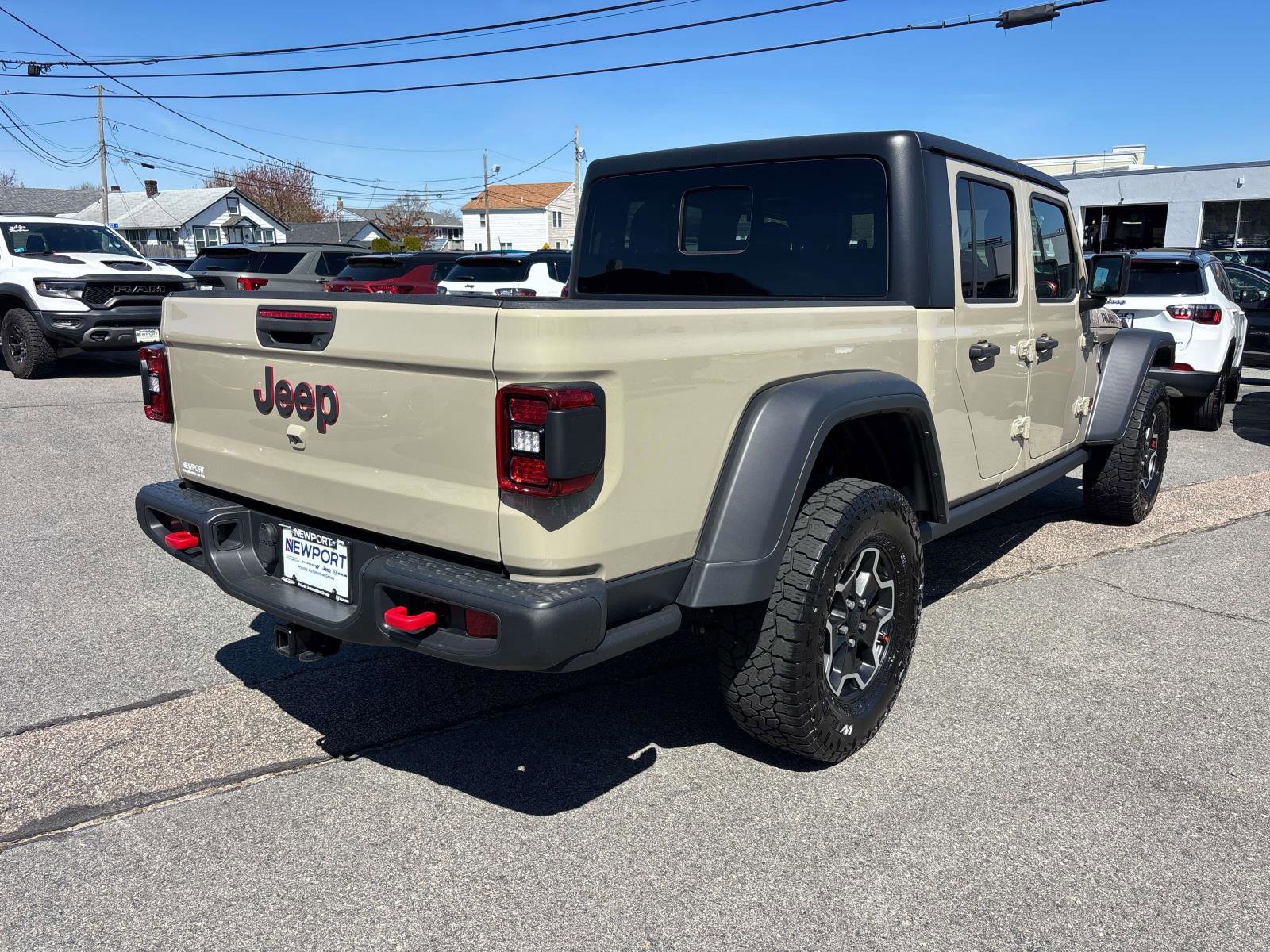 Used 2022 Jeep Gladiator Rubicon w/ LED Lighting Group AWD/4WD image 3