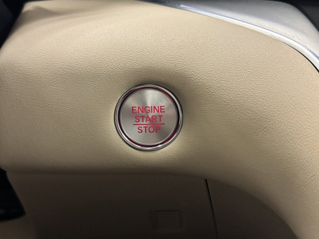 Used 2025 Acura TLX w/ Technology Package image 31