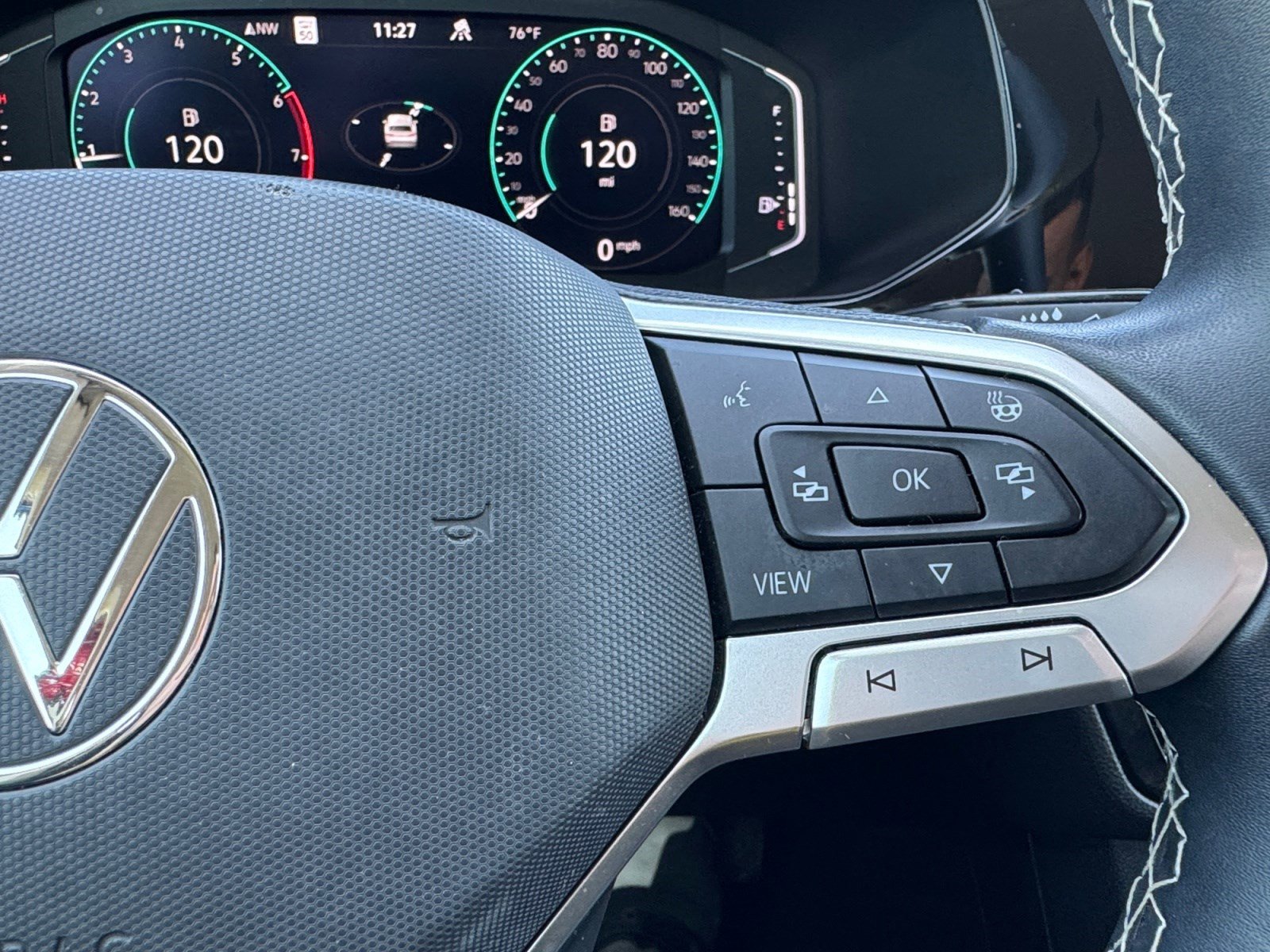 Used 2022 Volkswagen Taos SEL image 20