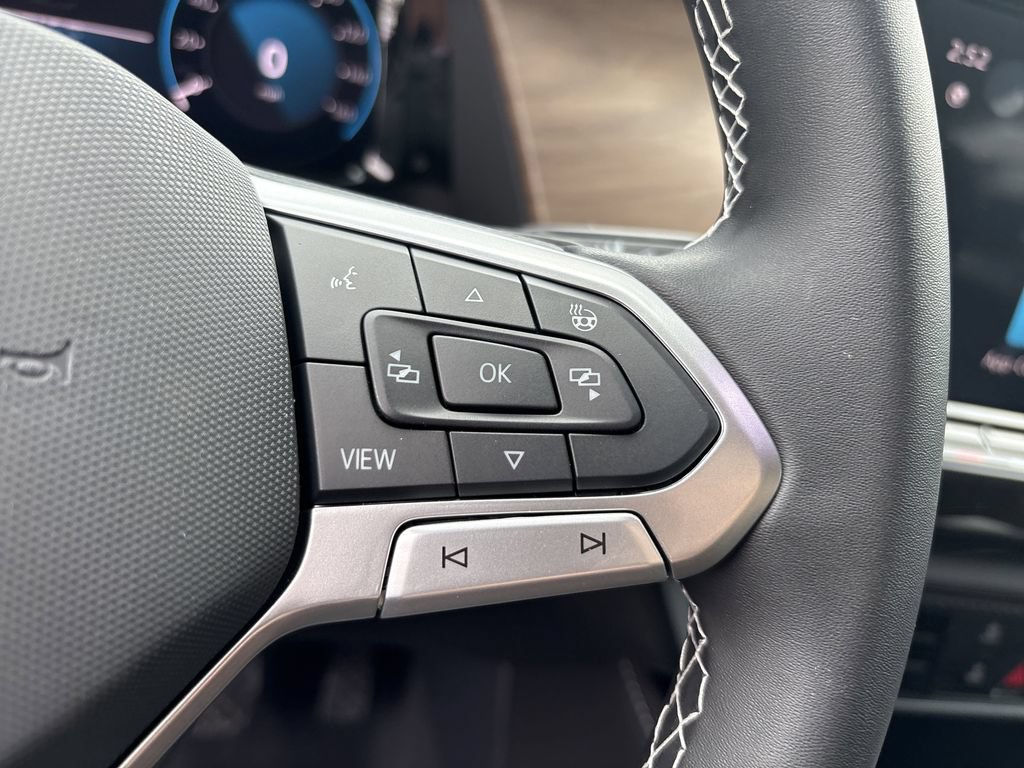 Used 2025 Volkswagen Atlas SE FWD image 28