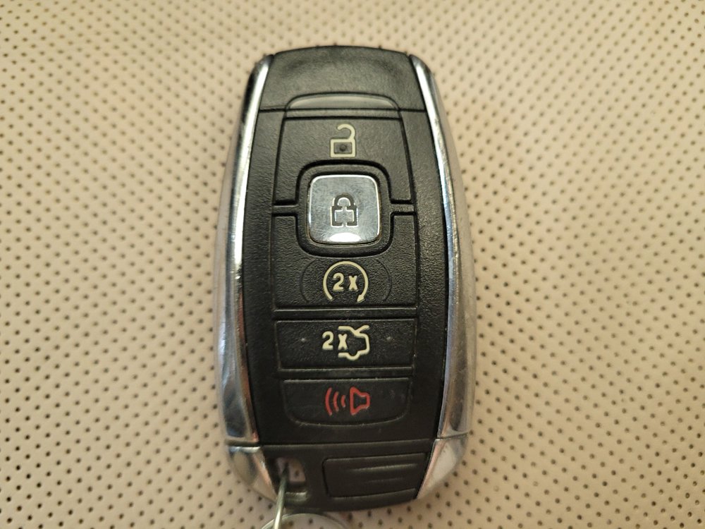 Used 2017 Lincoln MKC Reserve AWD/4WD image 32