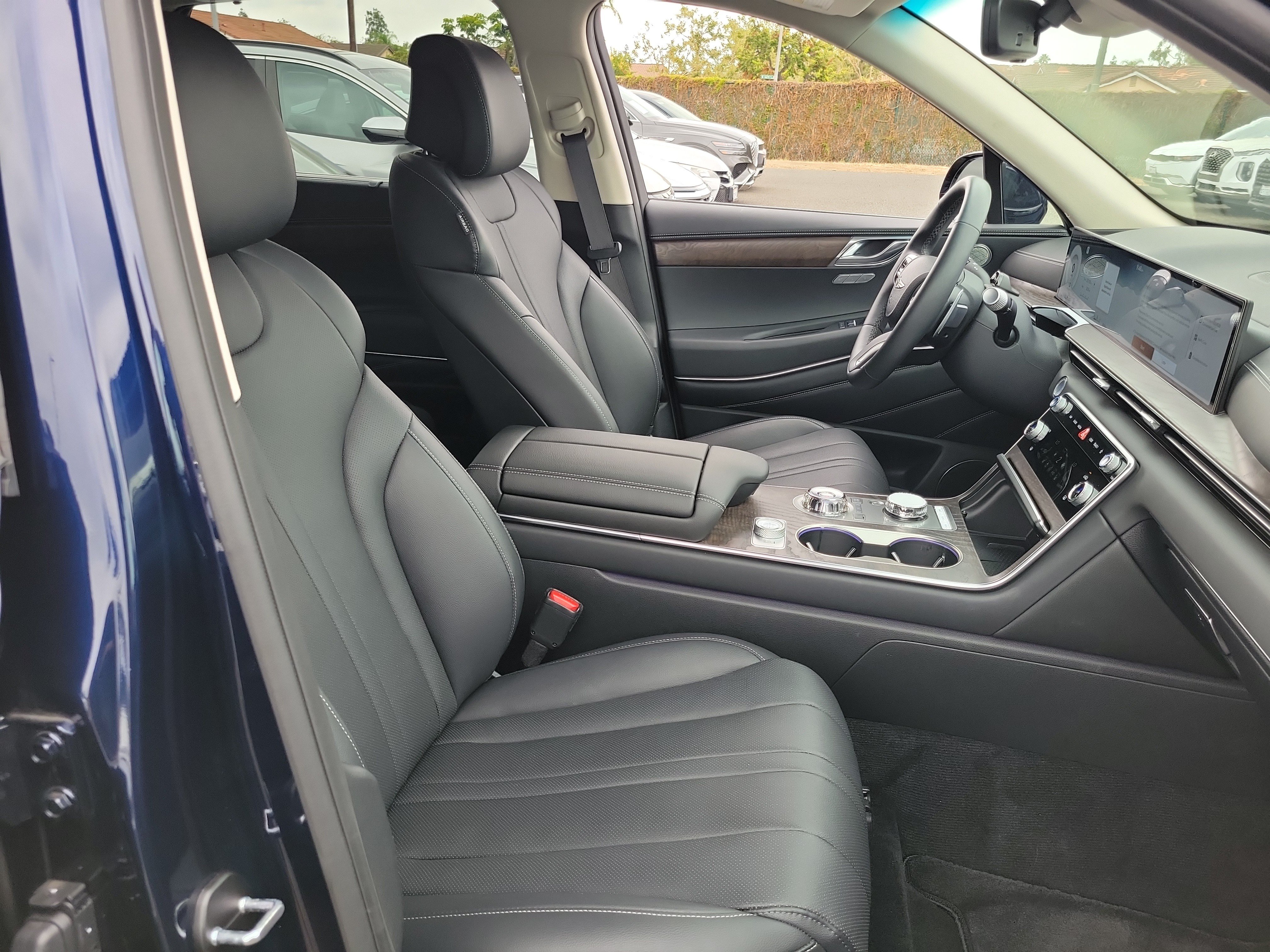 Certified 2026 Genesis GV80 2.5T Select AWD/4WD image 19