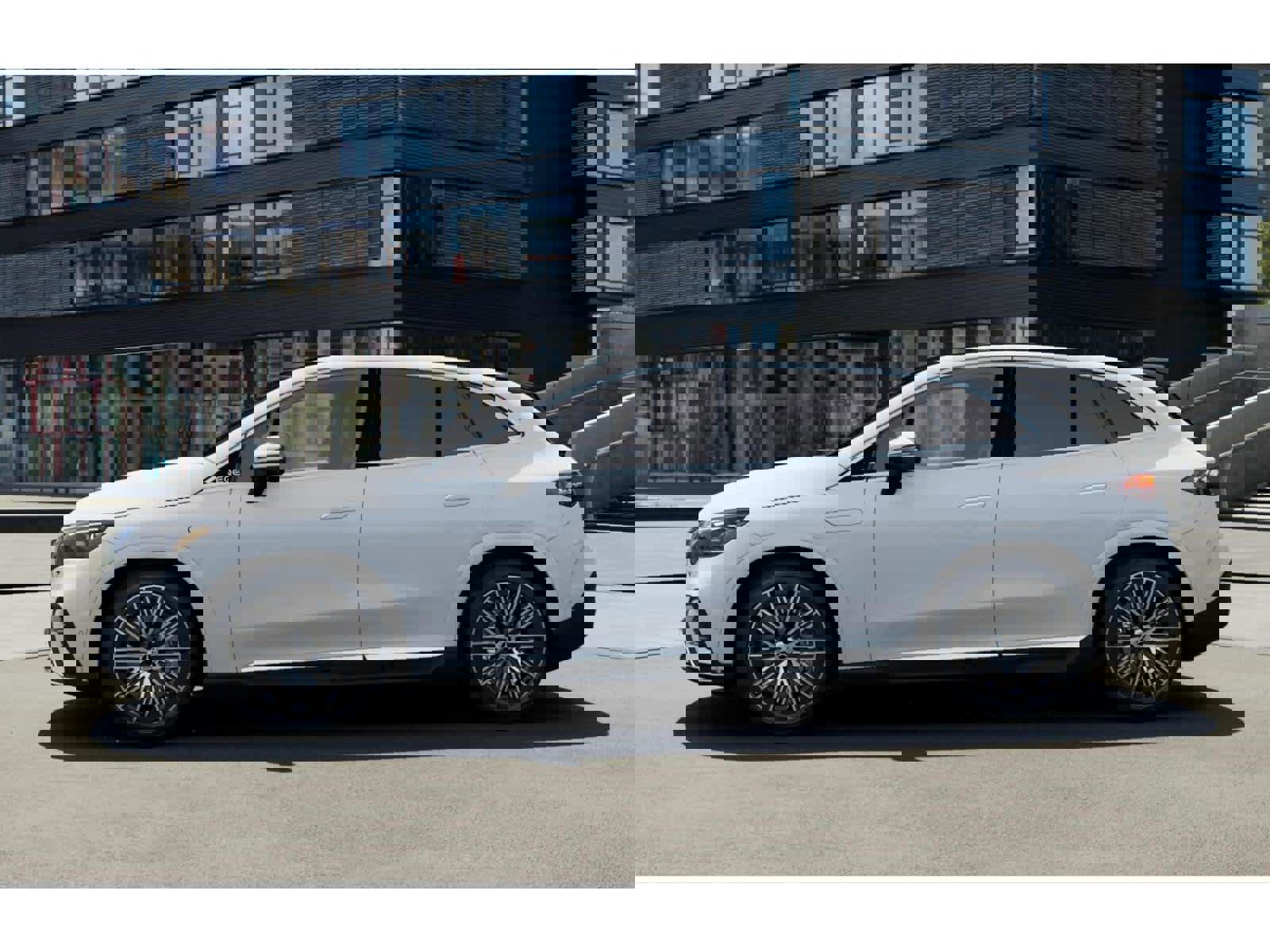New 2026 Mercedes-Benz EQE 320 4MATIC SUV image 34