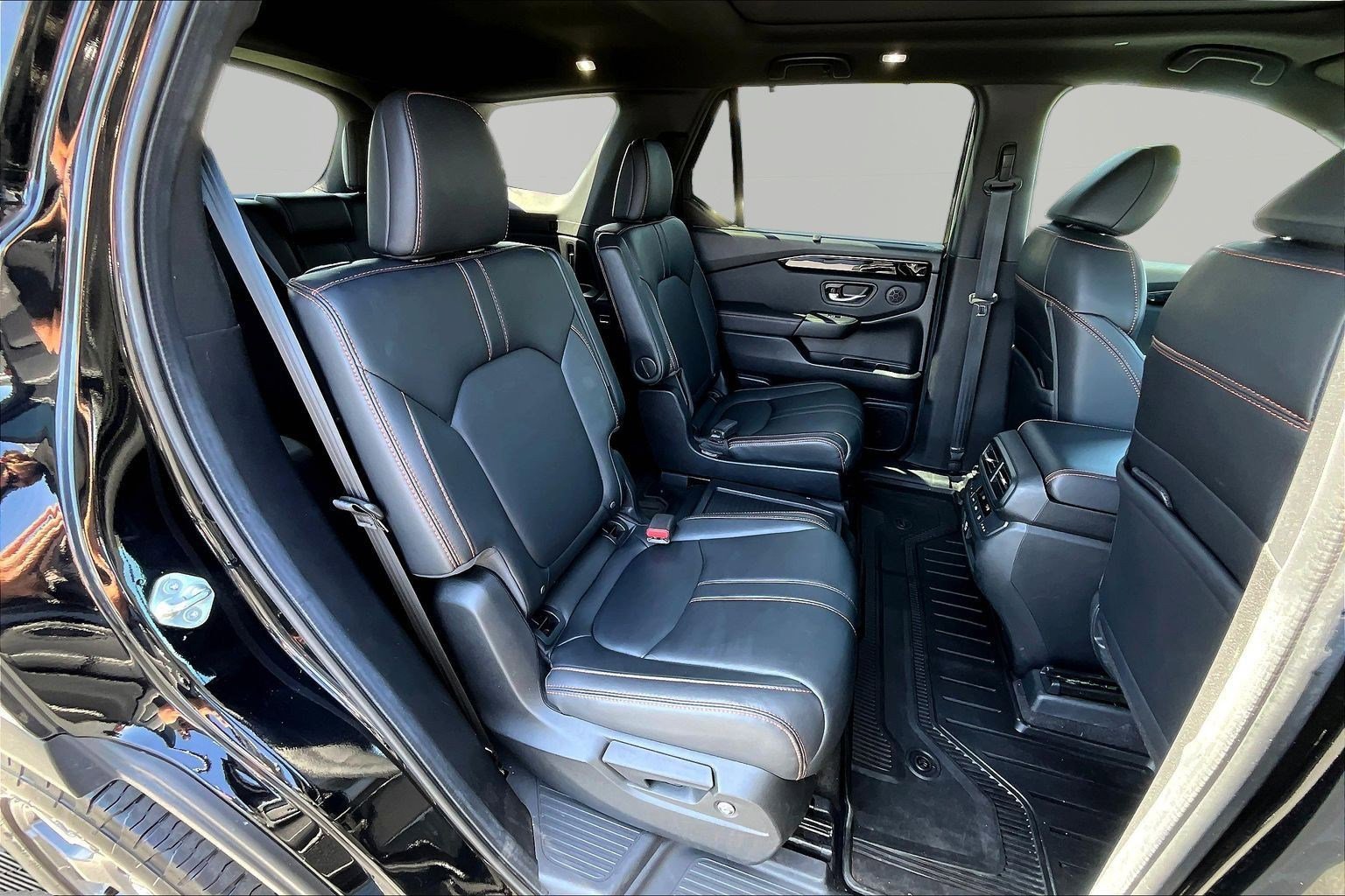 Certified 2024 Honda Pilot TrailSport image 28