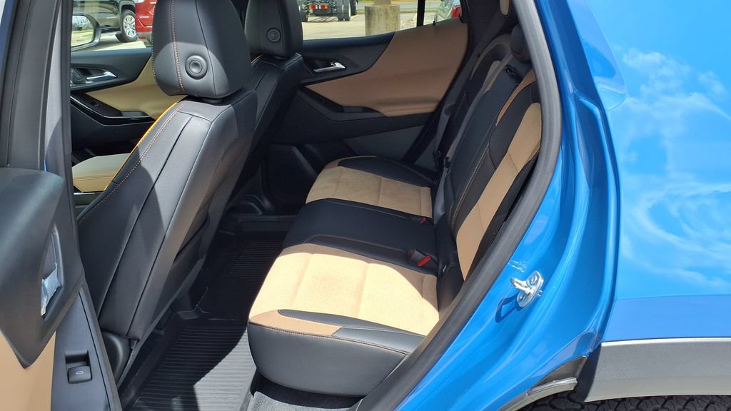 New 2026 Chevrolet Equinox ACTIV w/ Safety and Technology Package AWD/4WD image 5
