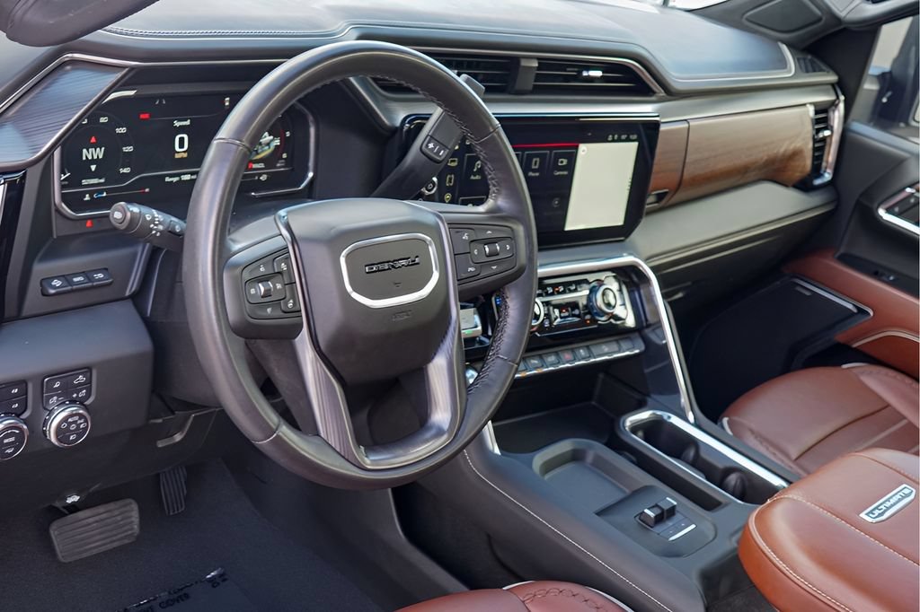Used 2024 GMC Sierra 2500 Denali Ultimate w/ Max Trailering Package AWD/4WD image 8