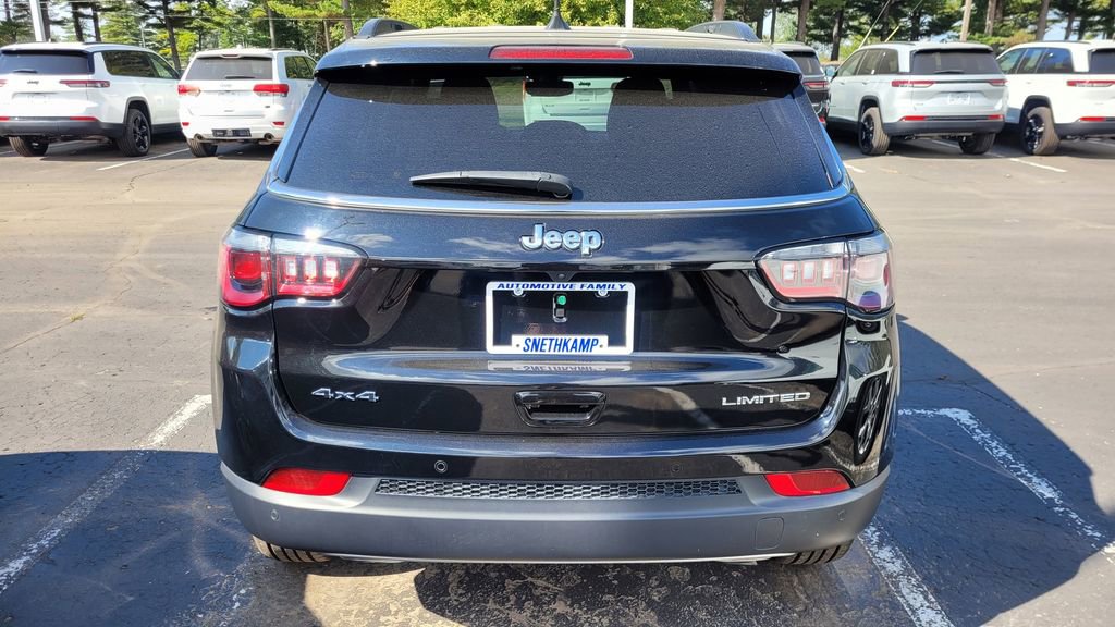 Used 2023 Jeep Compass Limited image 7