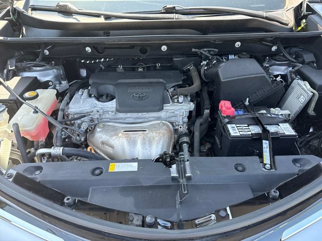 Used 2017 Toyota RAV4 LE w/ All Weather Liner Package AWD/4WD image 27