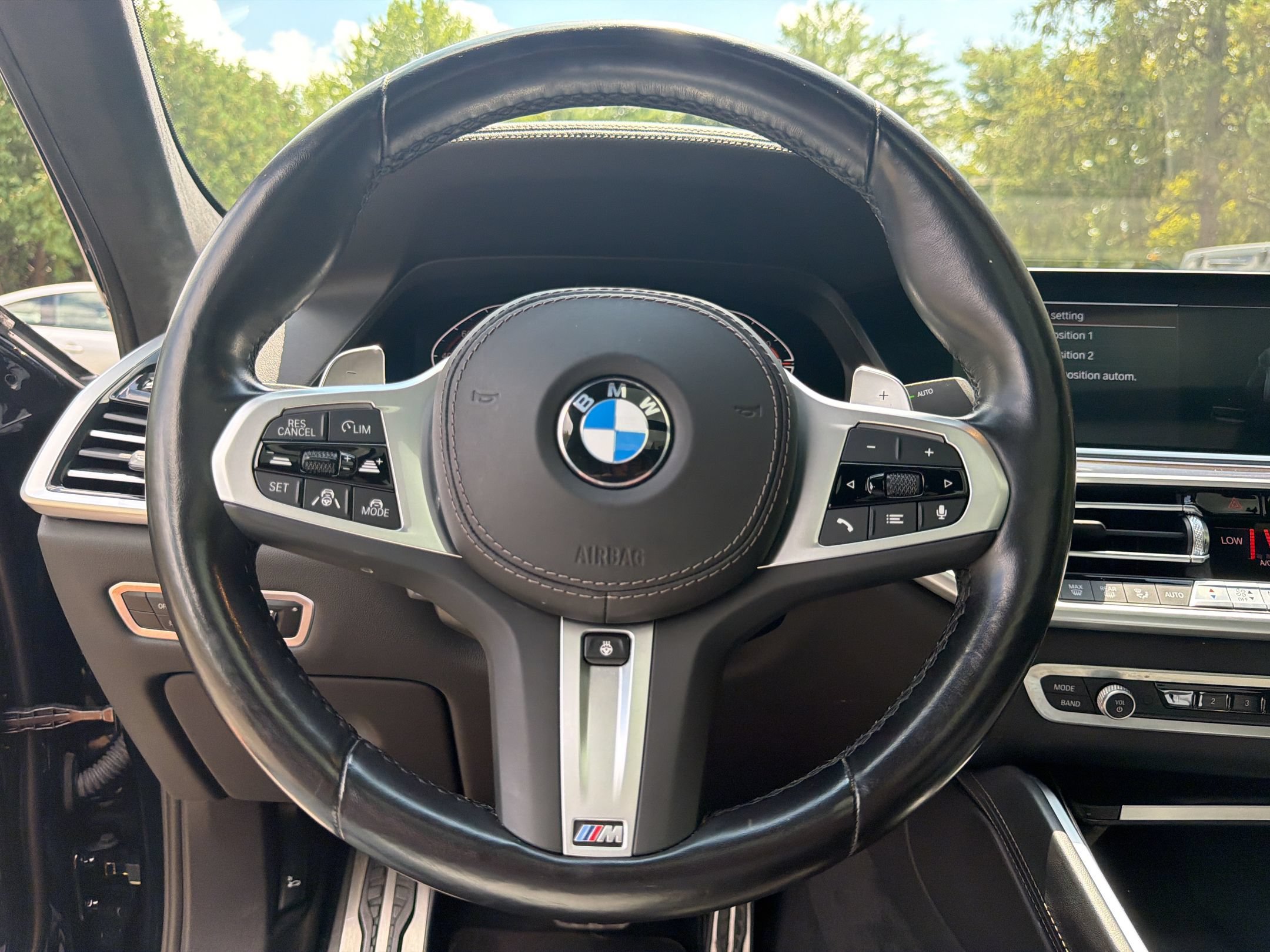 Used 2023 BMW X6 xDrive40i w/ Executive Package AWD/4WD image 11