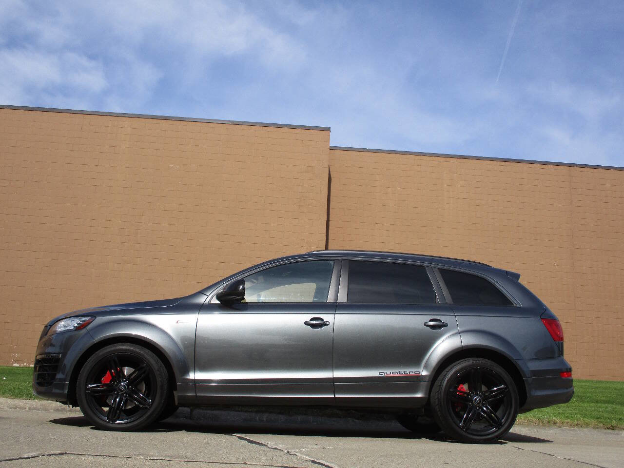 Used 2015 Audi Q7 3.0T S line Prestige w/ Sport Edition AWD/4WD image 30