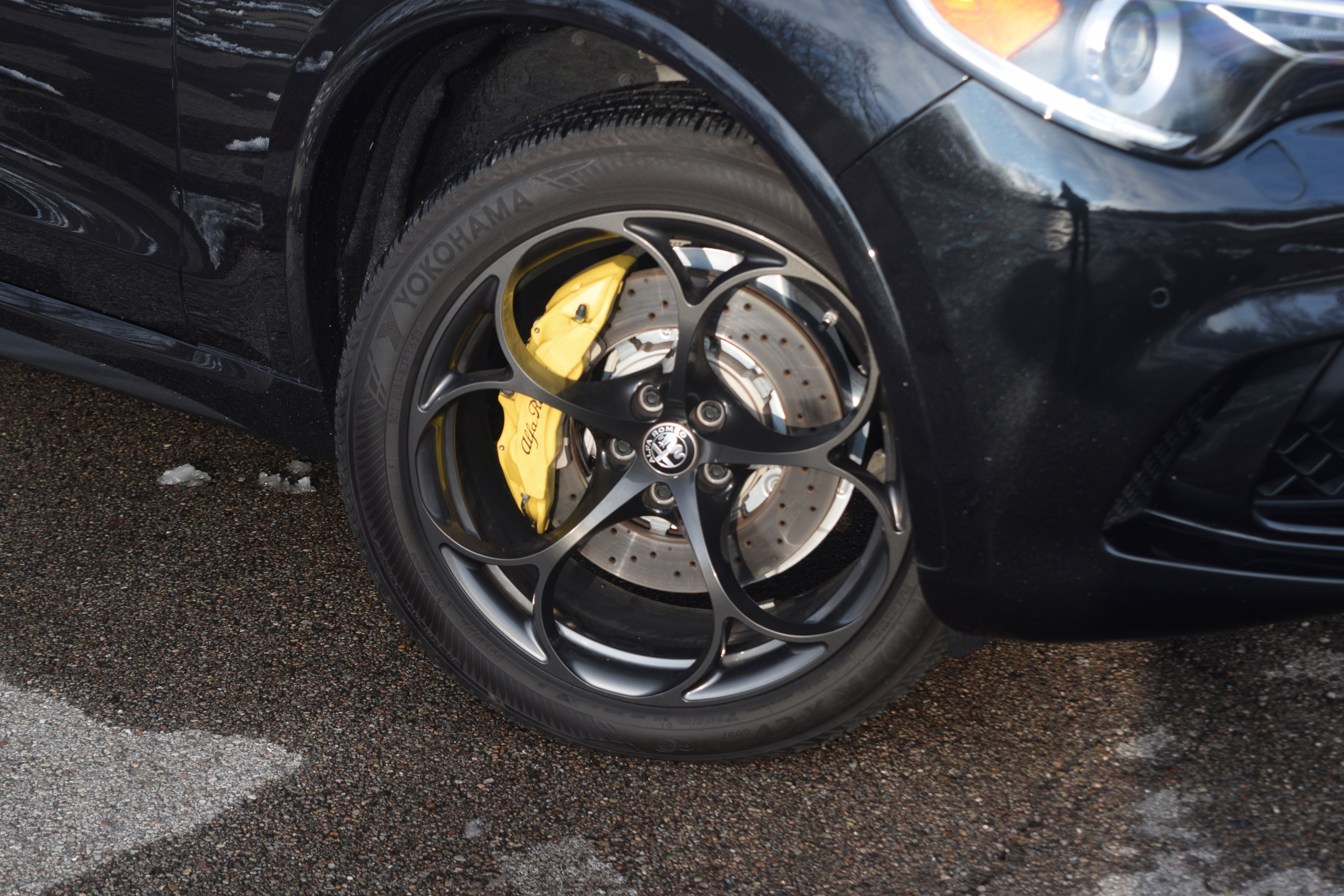 Used 2019 Alfa Romeo Stelvio Quadrifoglio w/ Driver Assist Dynamic Package image 28