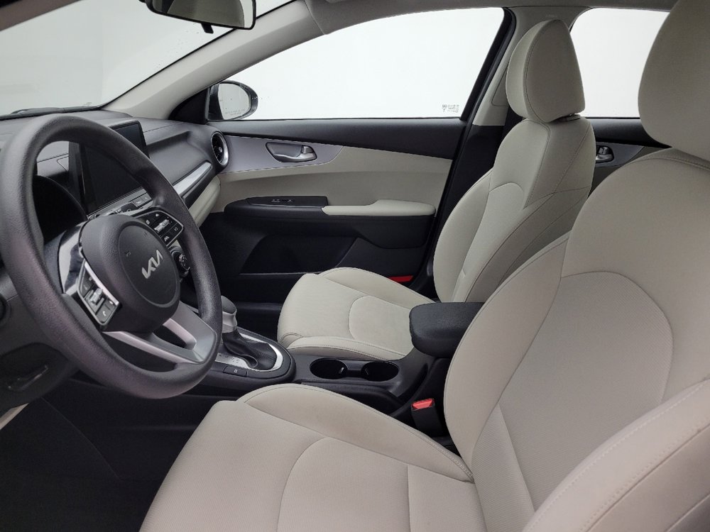 Used 2023 Kia Forte LXS image 17