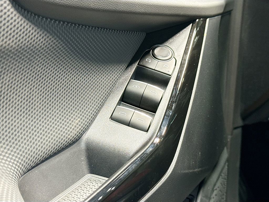 New 2026 Chevrolet Equinox RS w/ Safety and Technology Package image 18