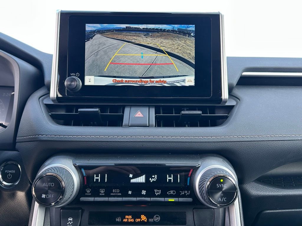 Used 2025 Toyota RAV4 XLE image 18
