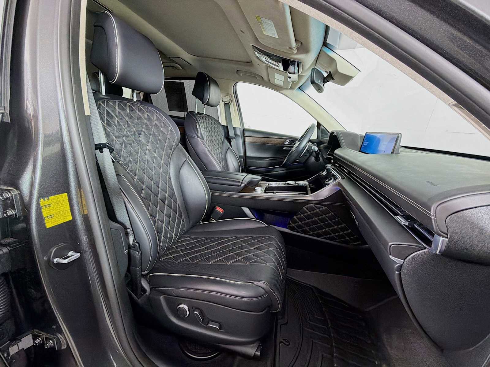 Used 2023 Genesis GV80 3.5T w/ Prestige Package AWD/4WD image 29