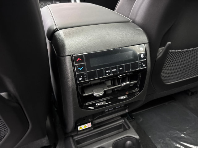 New 2027 Jeep Grand Cherokee L Limited AWD/4WD image 14