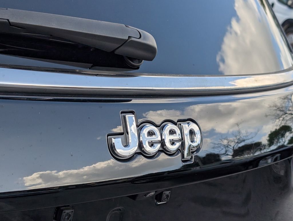 Used 2022 Jeep Compass Latitude w/ Convenience Group FWD image 15