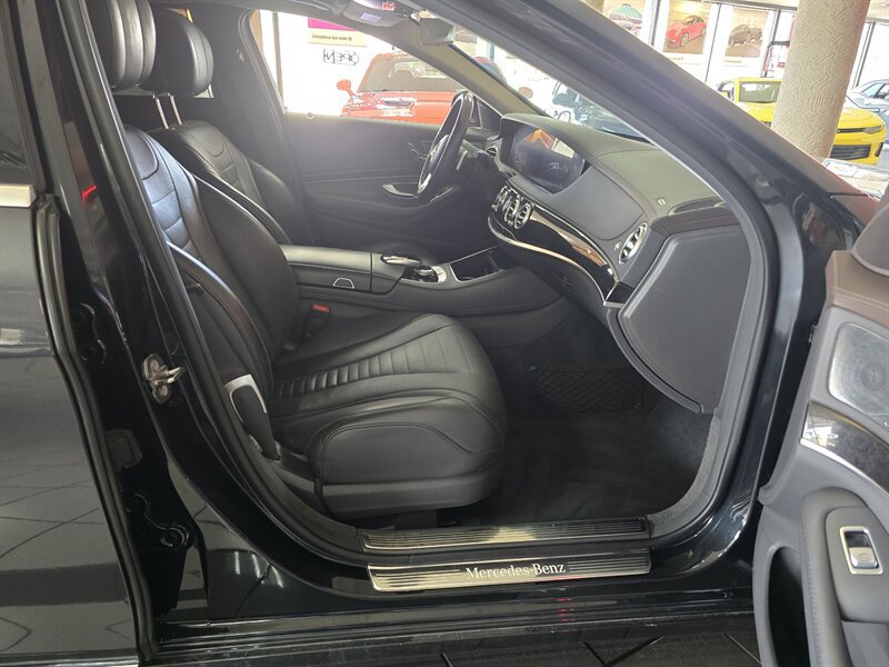 Used 2020 Mercedes-Benz S 560 4MATIC Sedan image 15