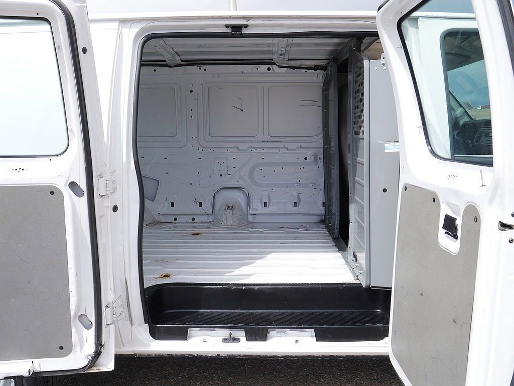 Used 2013 Ford E-250 and Econoline 250 RWD image 39