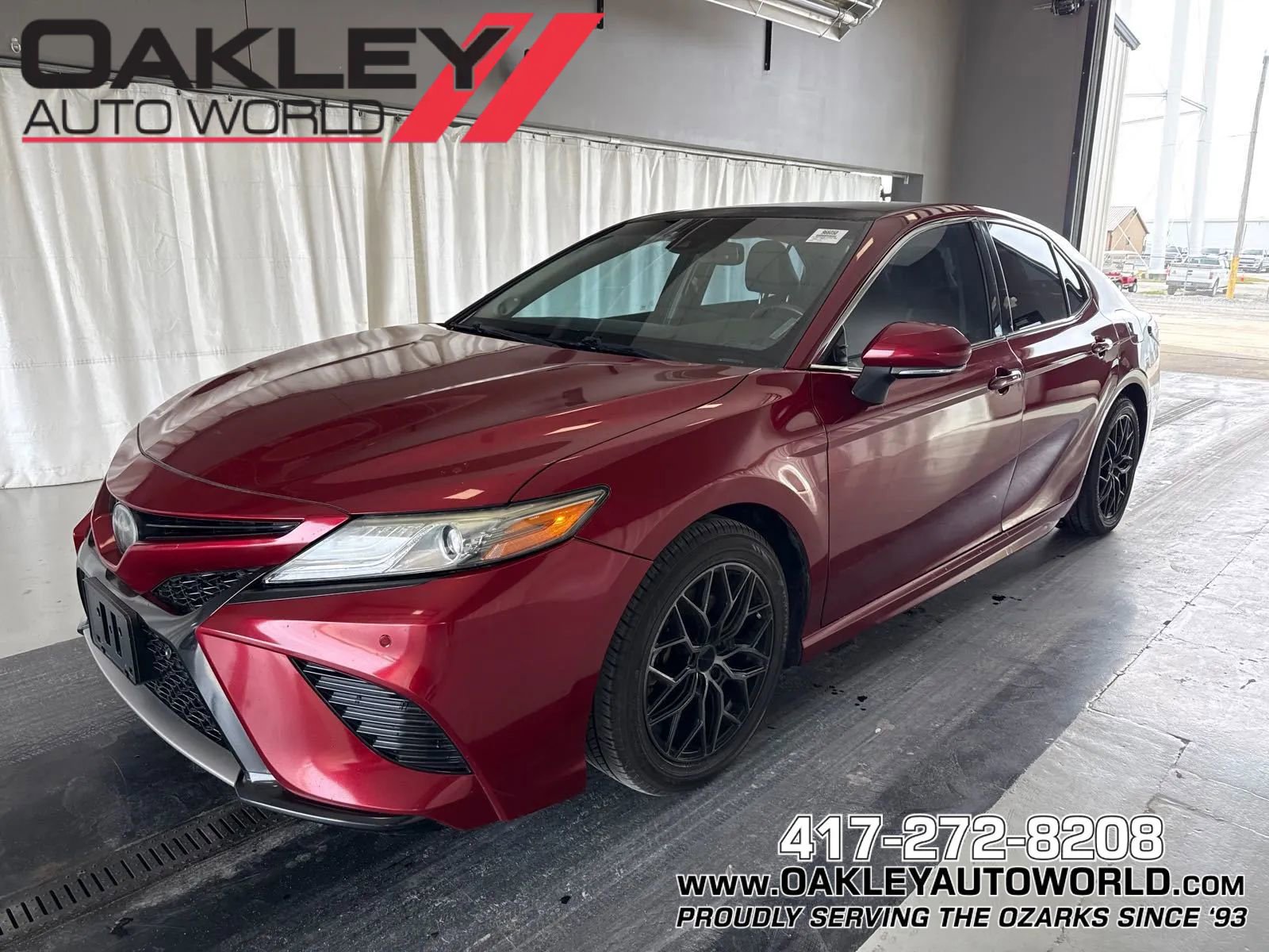 Used 2018 Toyota Camry XSE image 1
