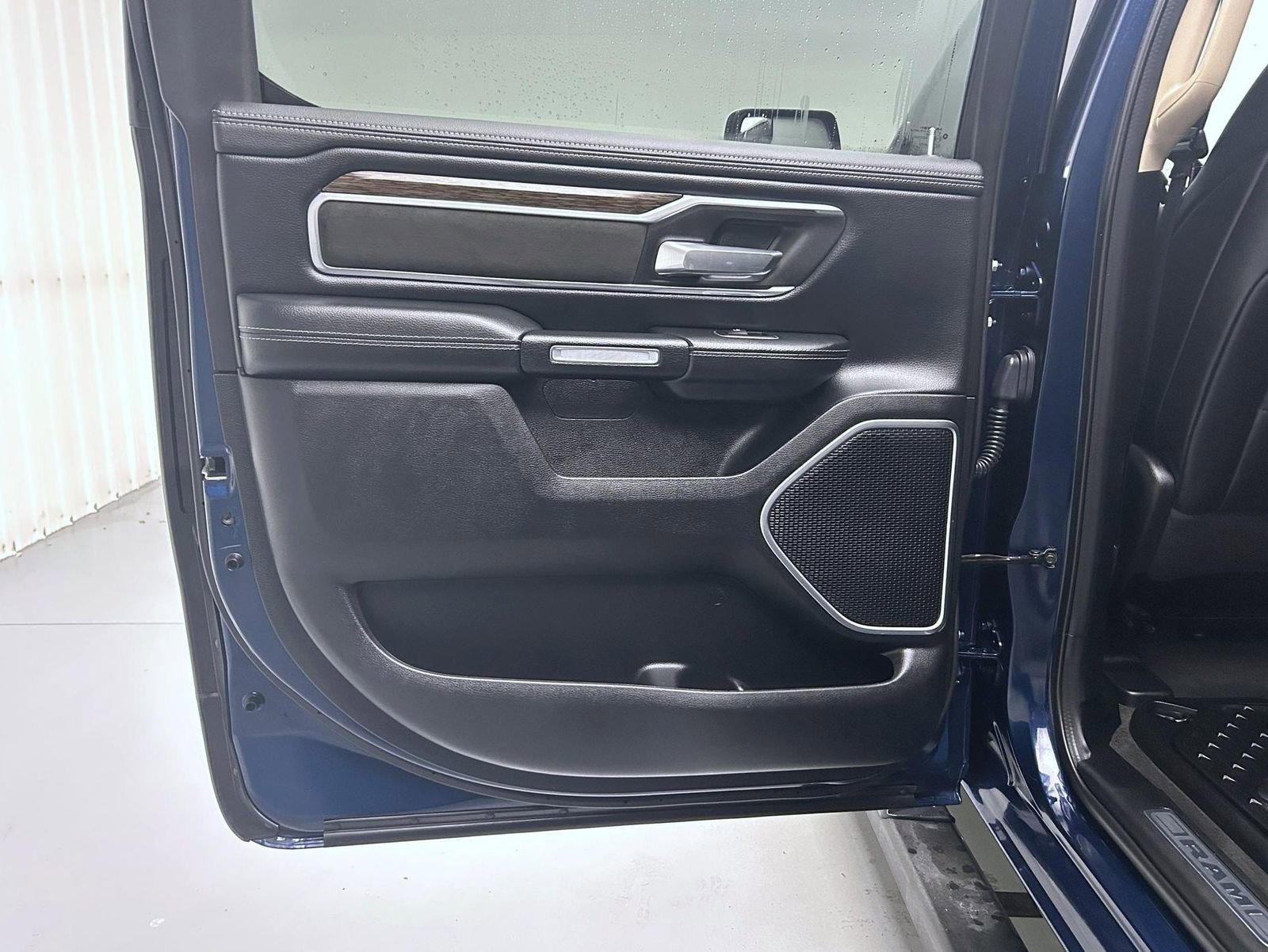 Used 2020 RAM 1500 Laramie image 20