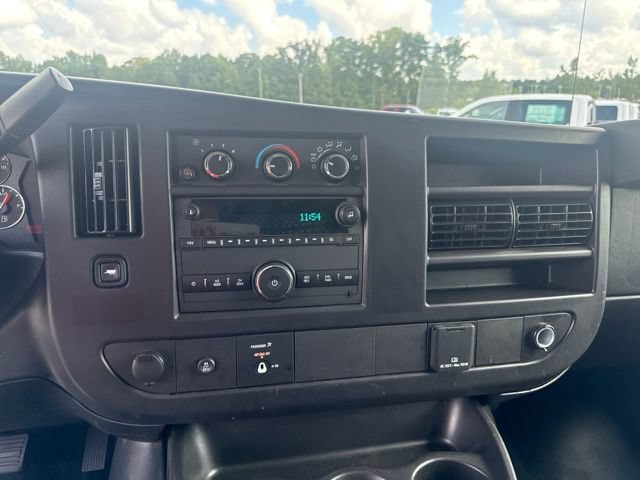 Used 2025 GMC Savana 2500 w/ Driver Convenience Package RWD image 21