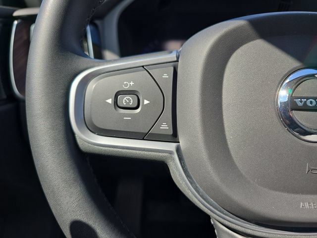 Used 2022 Volvo XC60 T8 Inscription Expression w/ Advanced Package AWD/4WD image 20