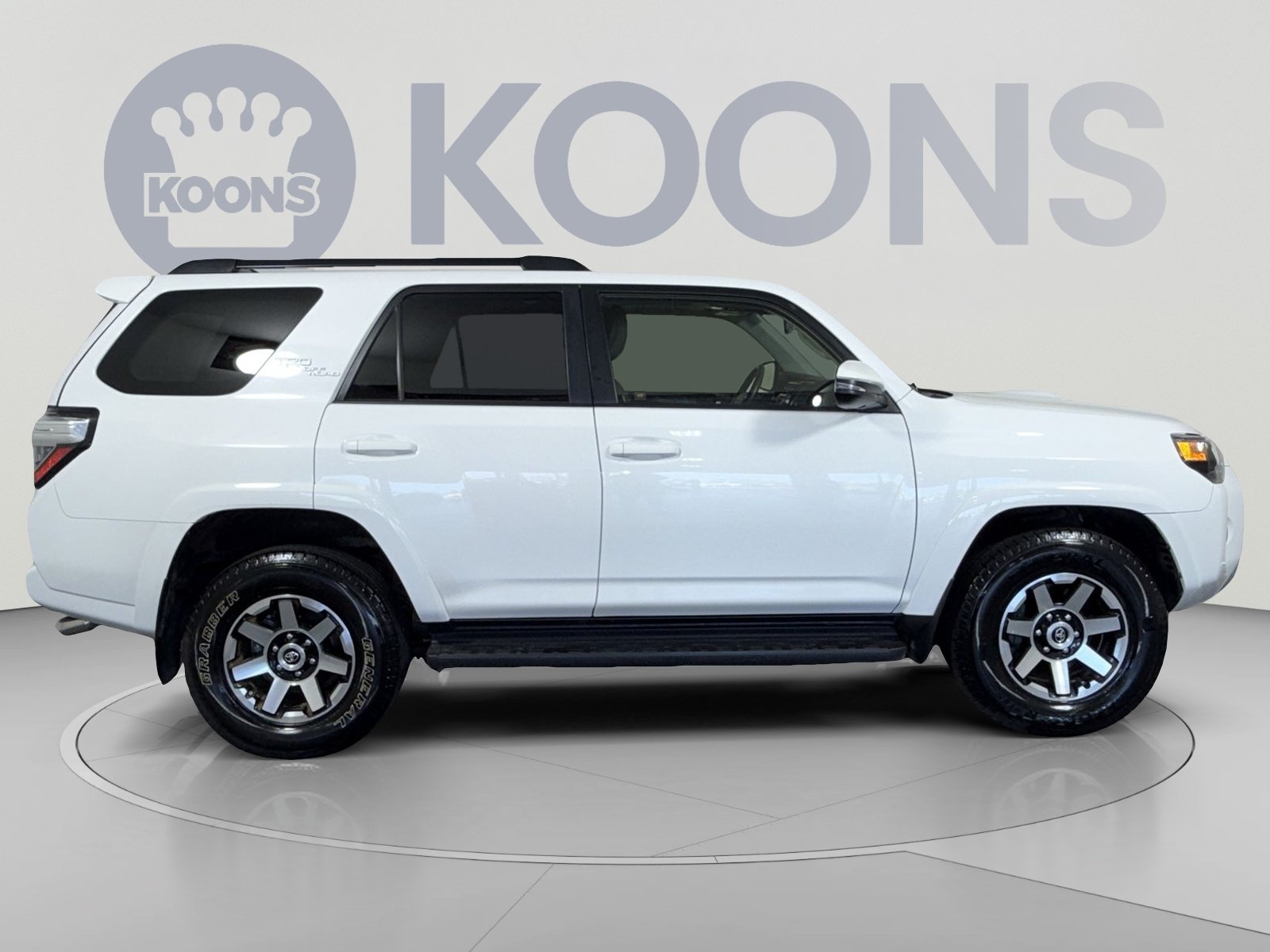 Used 2019 Toyota 4Runner TRD Off-Road Premium AWD/4WD image 8