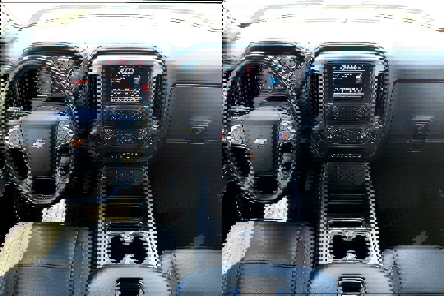 Used 2018 Chevrolet Silverado 2500 LTZ w/ Vortec Plus Package AWD/4WD image 15