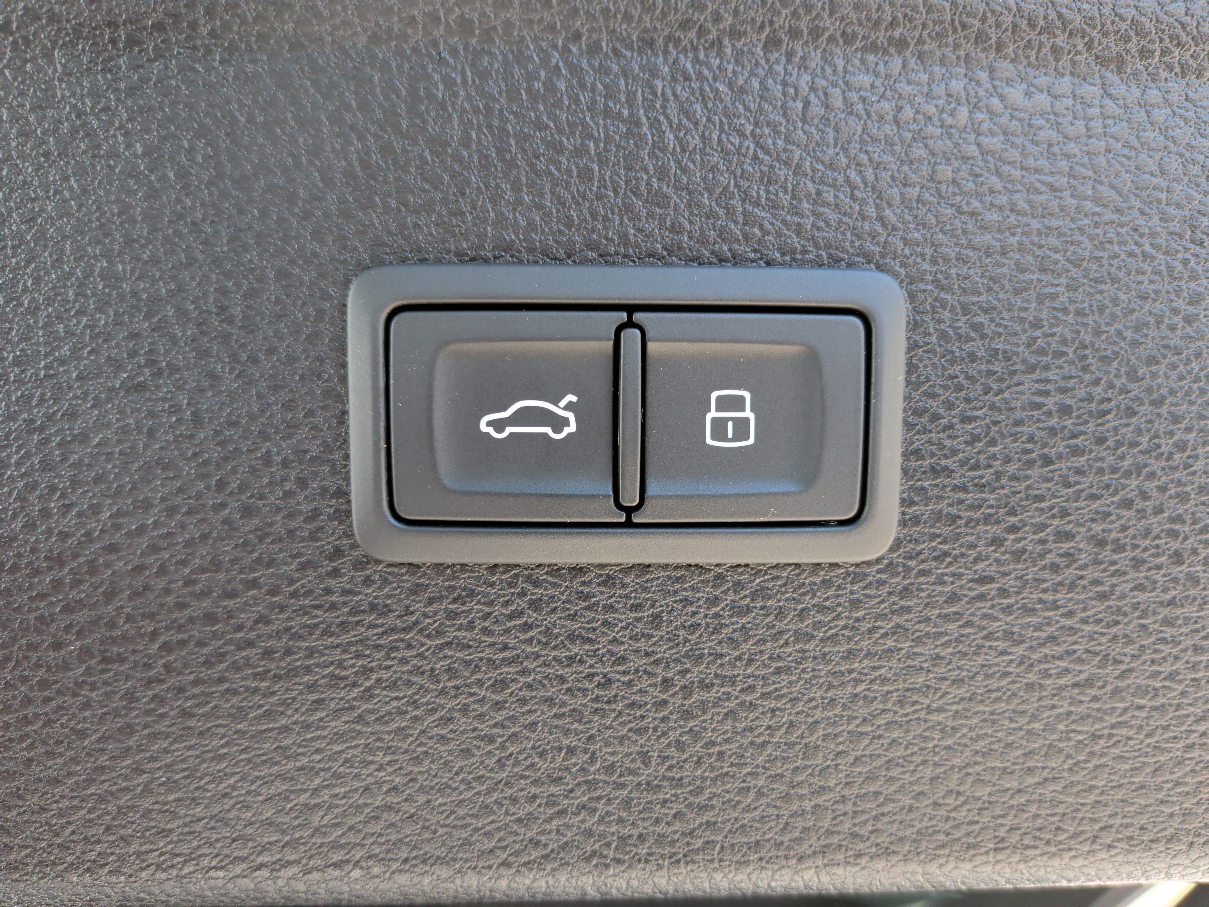 Certified 2023 Audi Q5 e Premium Plus w/ Premium Plus Package image 42