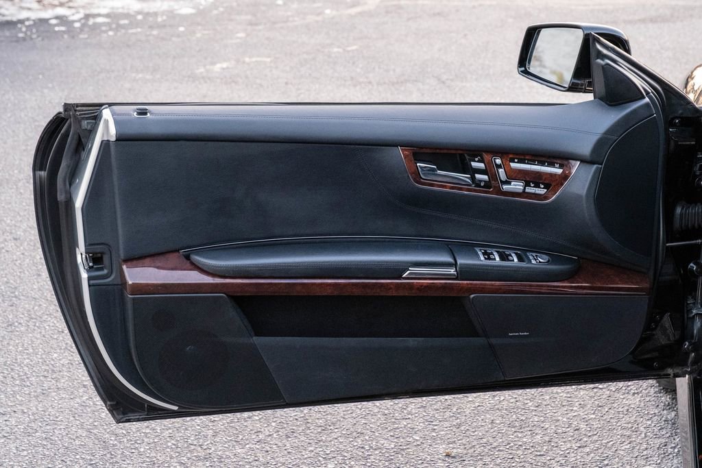 Used 2010 Mercedes-Benz CL 550 CL 550 w/ Sport Pkg image 12