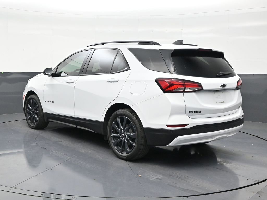 Used 2024 Chevrolet Equinox RS w/ RS Leather Package FWD image 3